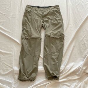 Columbia hiking pants. 14 short
